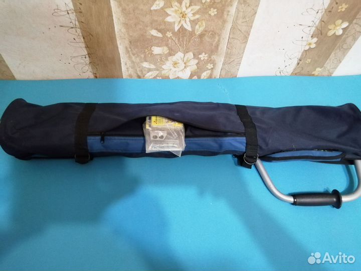 Ледобур, палатка, рыбацкий ящик