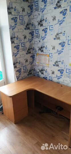 Угловой письменный стол бу