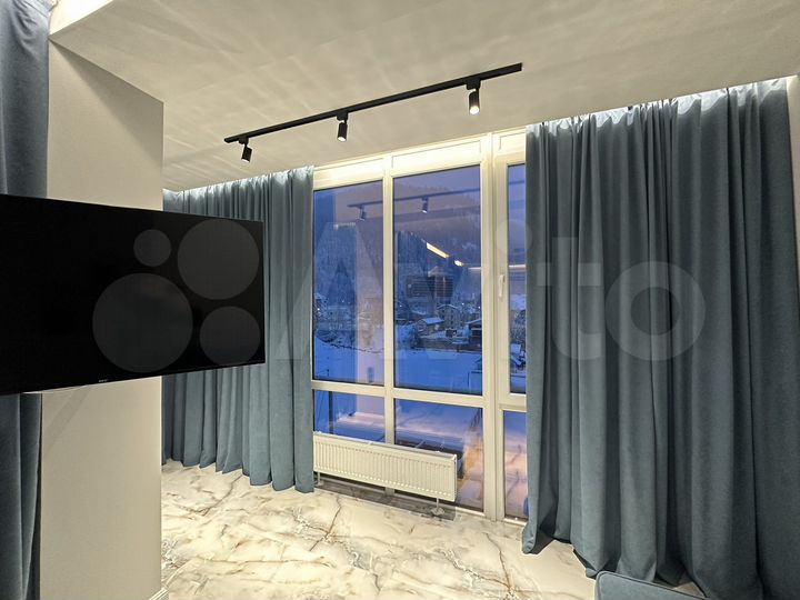 2-к. квартира, 55 м², 4/8 эт.