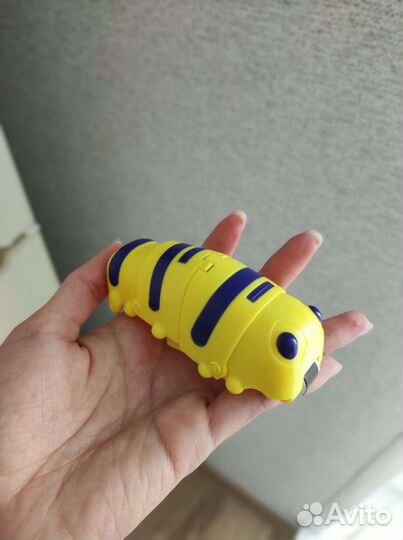 Игрушка гусеница