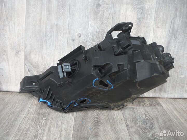 Фара правая №124 volvo XC60 2018