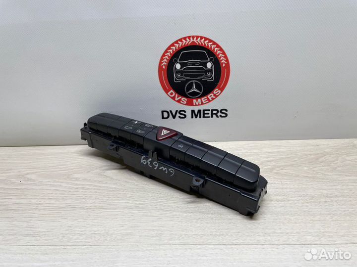 Блок кнопок В торпедо - Mercedes Vito Viano W 639