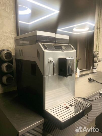 Кофемашина saeco lirika