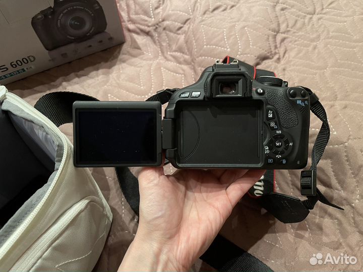 Зеркальный фотоаппарат canon 600d
