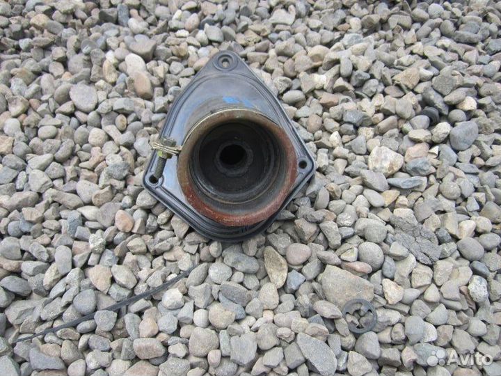 Пыльник рулевой колонки Toyota Harrier MCU36