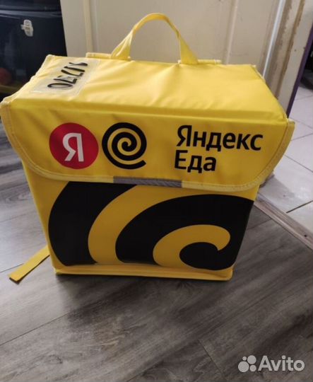 Термо-сумка партнера сервиса Яндекс.Еда