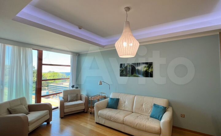 2-к. квартира, 69 м², 3/14 эт.