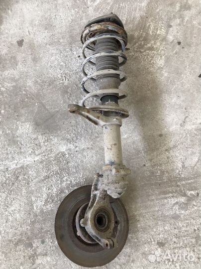 Передняя лева стойка Peugeot 106 (6109)