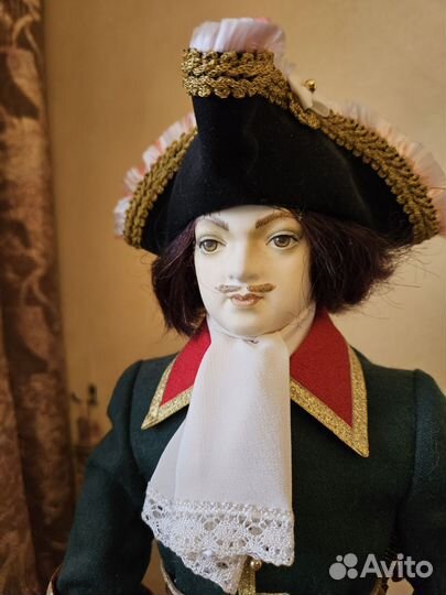Кукла сувенирная интерьерная Петр Первый фарфор 62
