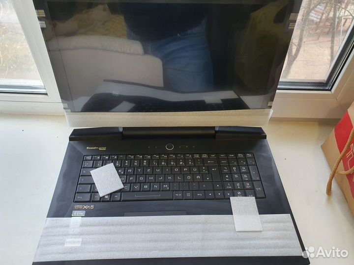 Clevo p870KM-G, gtx 1080 8gb, i7 8700, 16gb ddr4