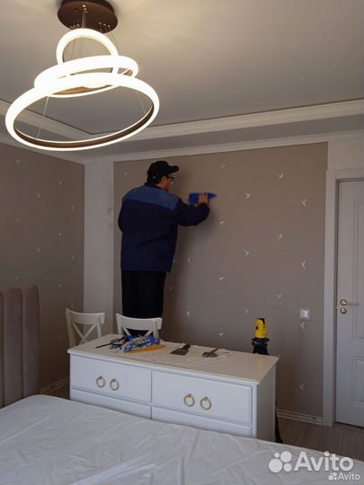 Поклейка обоев, малярные работы