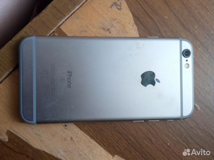 iPhone 6S, 32 ГБ