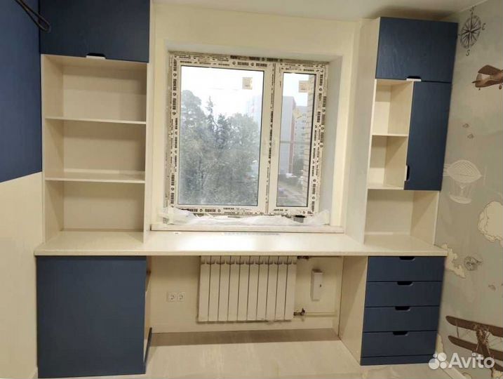 Рабочая зона у окна