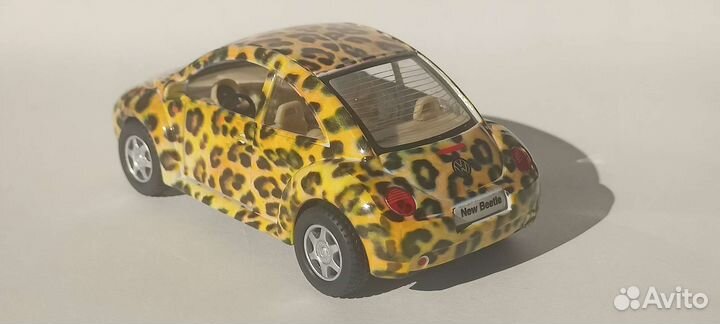 Volkswagen new beetle kinsmart 1:32