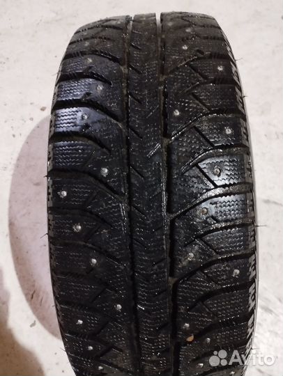 Bridgestone Ice Cruiser 7000S 205/50 R17