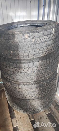 Bridgestone Blizzak DM-V1 265/65 R17