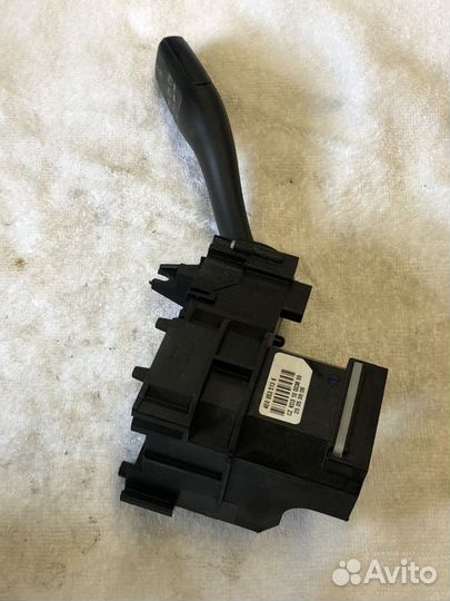 Указатель поворотов VAG 4E0953513K