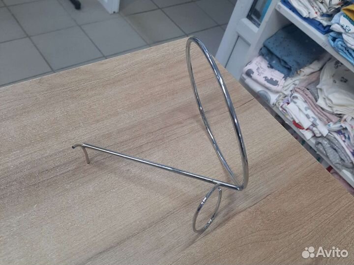 Кронштейн и крючки для эконом панелей