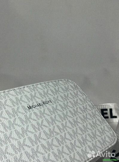 Michael Kors: стильная сумка через плечо для вас