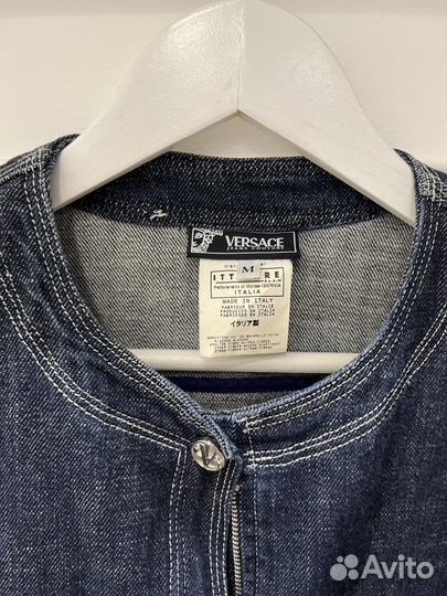 Джинсовая куртка versace оригинал