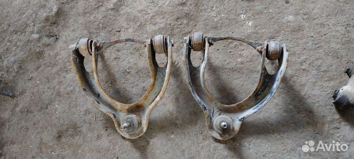 Rover 45 верхние передние рычаги