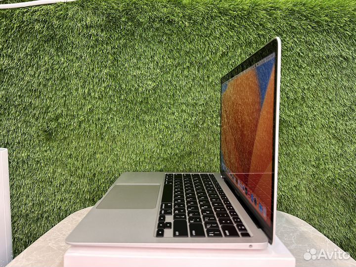 MacBook air 13 2020 m1 8gb 256gb новый на гарантии