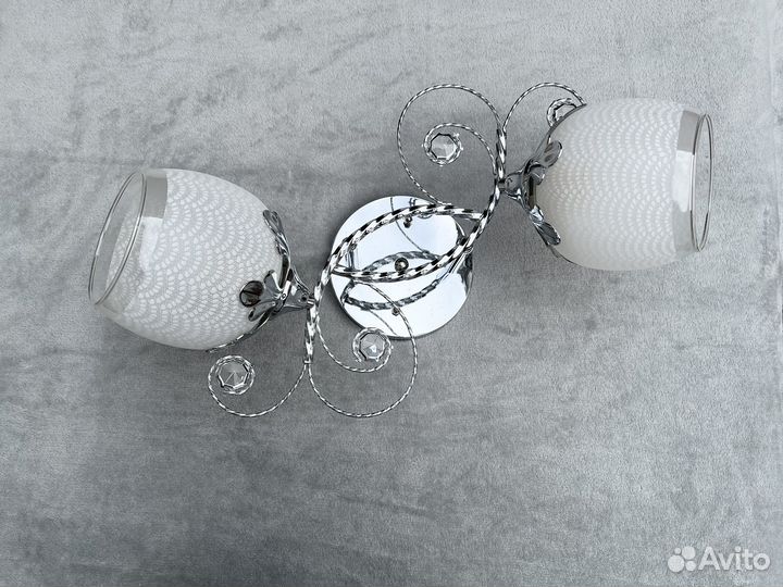 Люстра новая