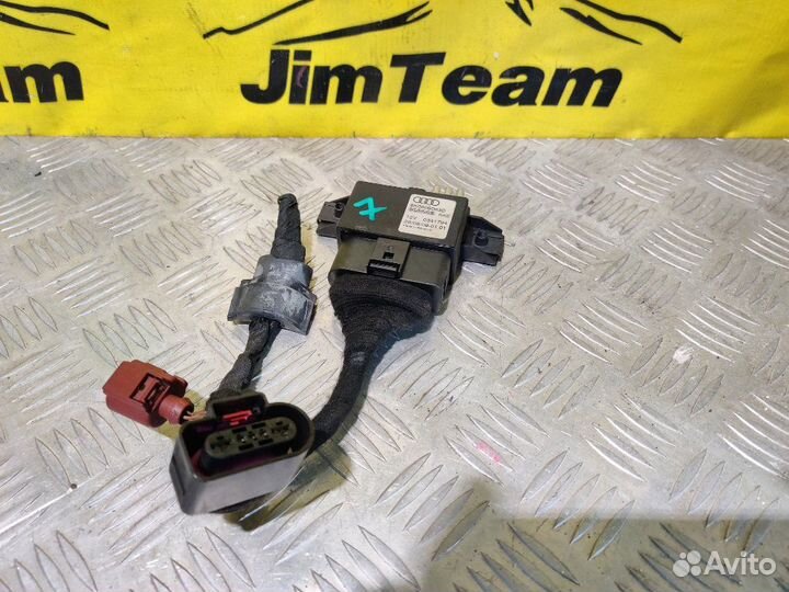 Блок управления топливным насосом Audi S4 B8 8K2