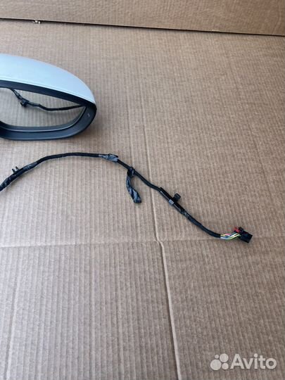 Зеркало боковое правое VW Scirocco