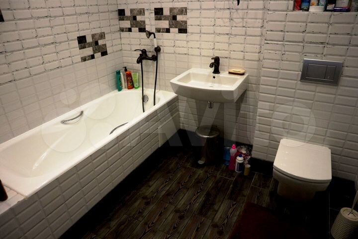 Дом 127,4 м² на участке 6,1 сот.