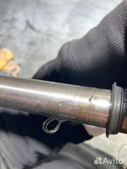 Форсунка Mercedes S-Class W222 M278 4.7 turbo 2014