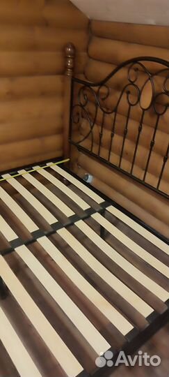 Кровать двухспальная 160 200 бу