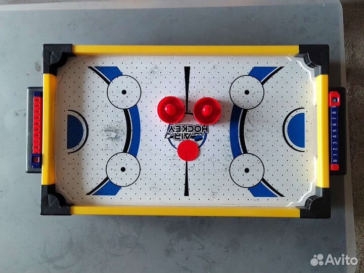 Настольный аэрохоккей