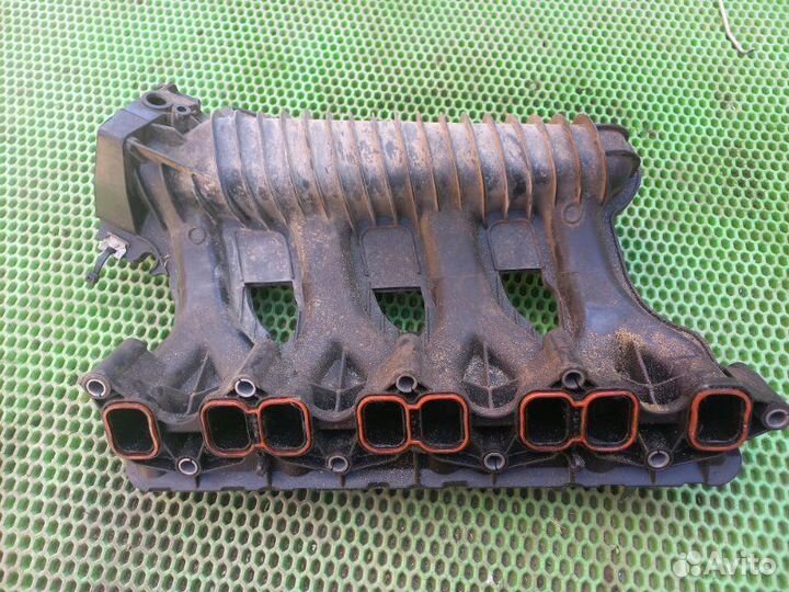 Коллектор впускной Mercedes-Benz C-Class W204