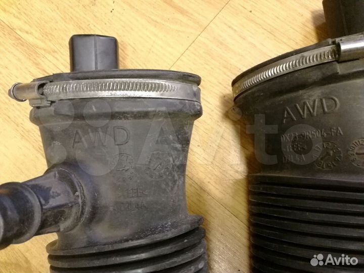 Jaguar XF XJ патрубок 3.0 AWD левый правый