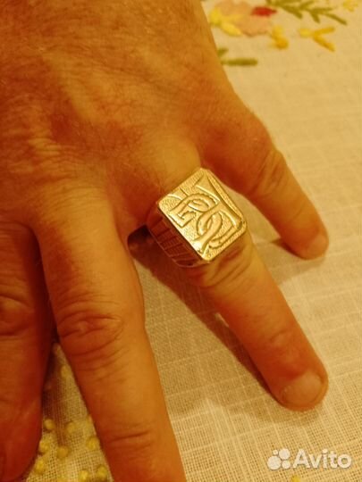 Перстень мужской печатка