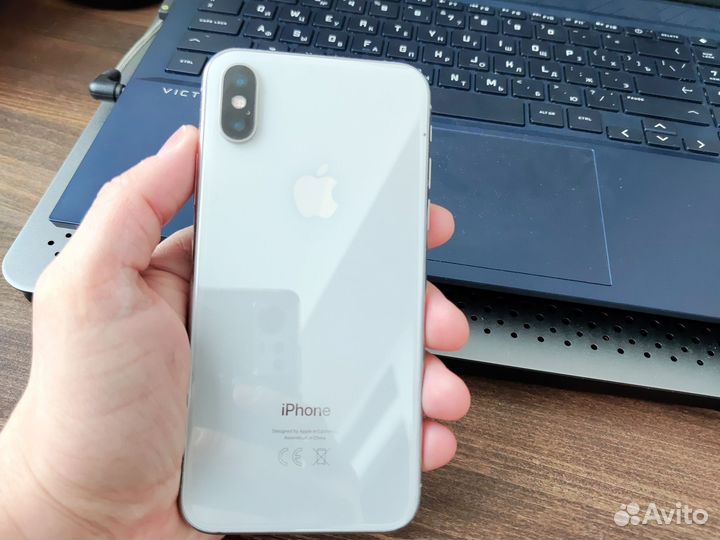 iPhone X, 64 ГБ