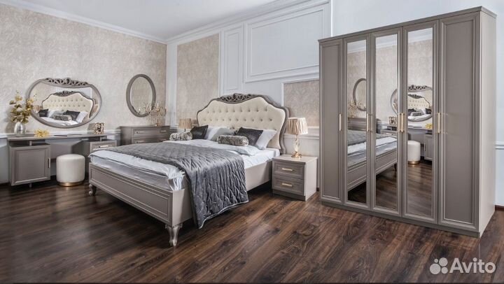 Спальный гарнитур 