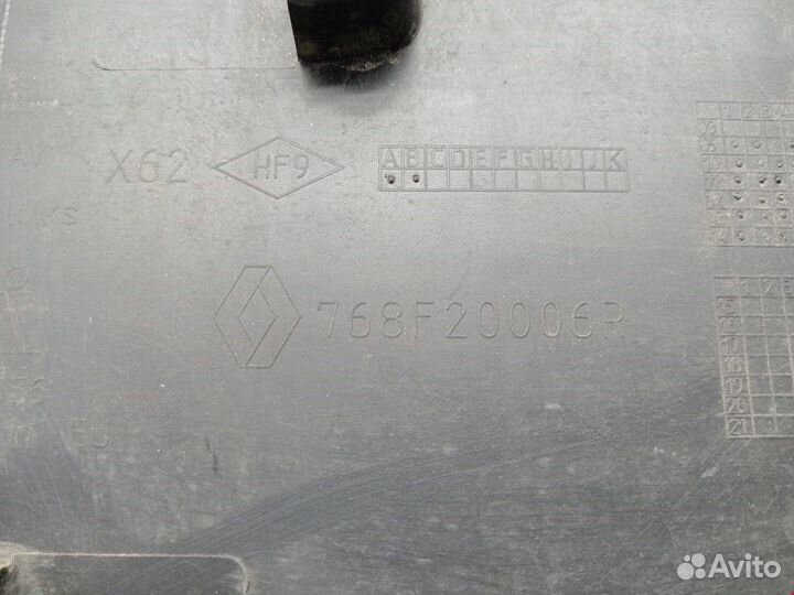 Молдинг заднего крыла левого Renault Master (2010