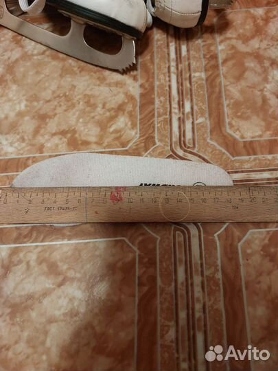 Коньки фигурные