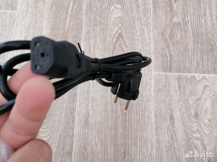 Кабель для компьютера