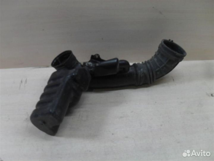 Резонатор воздушного фильтра Honda CR-V 3 (RE) 20