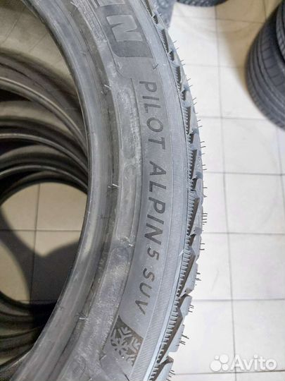 Michelin Pilot Alpin 5 SUV 285/45 R21 113V