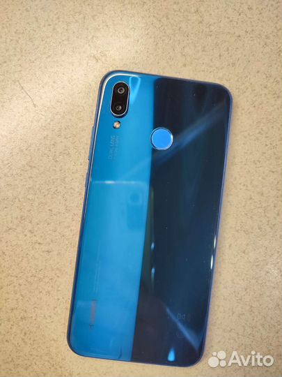 HUAWEI P20 Lite, 4/64 ГБ