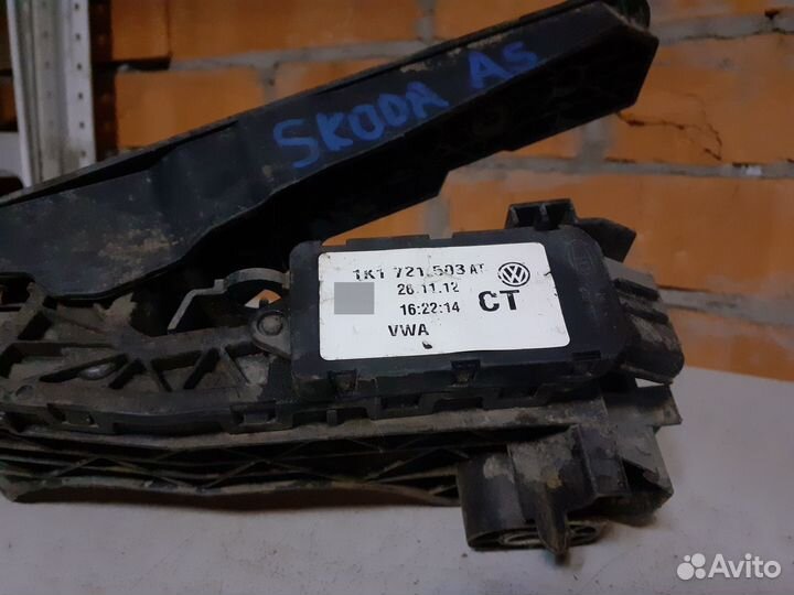 1K1721503AT Акселератор газа VW Passat B7