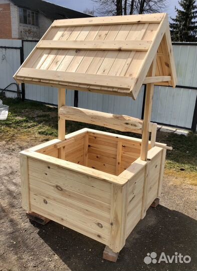 Колодец декоративный