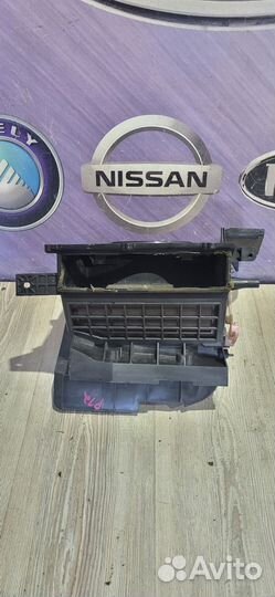 Корпус печки отопителя Nissan primera P12