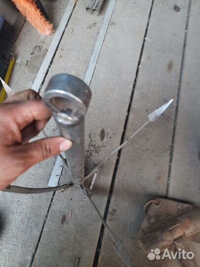 Якорь для лодки