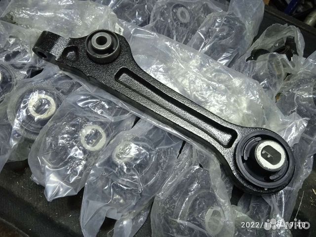 Рычаг передний dodge Challenger LC