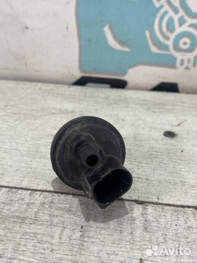 Клапан вентиляции топливного бака Volkswagen Polo